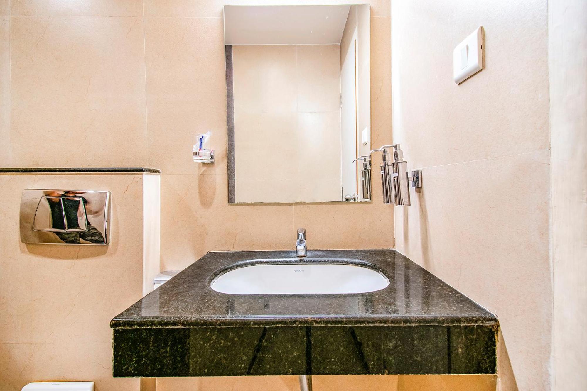 Fabhotel Prime Royal Castle Gandhipuram Coimbatore Exteriör bild
