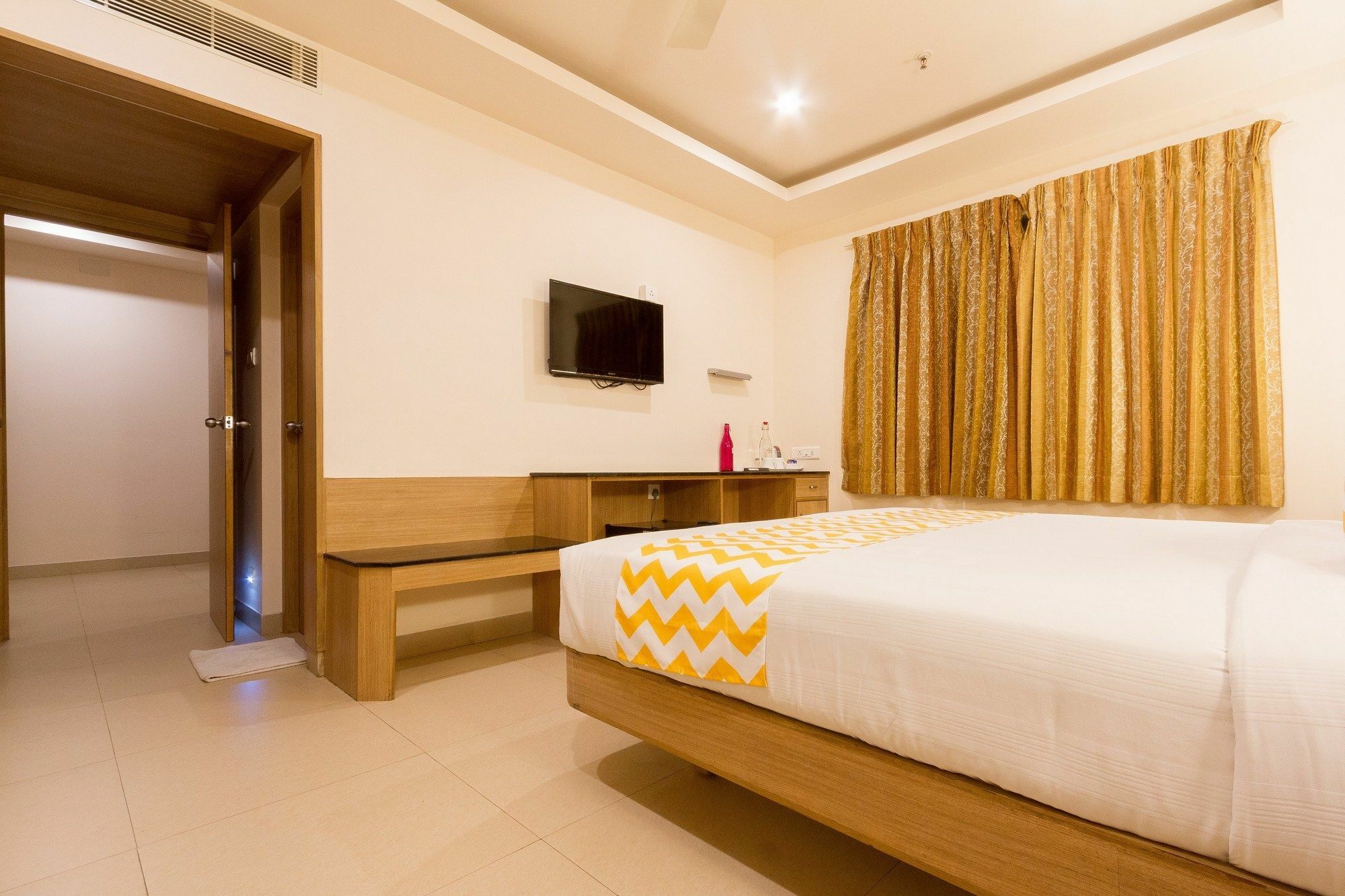 Fabhotel Prime Royal Castle Gandhipuram Coimbatore Exteriör bild